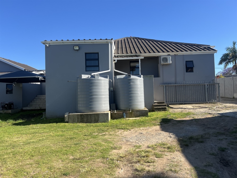 Commercial Property for Sale in Vincent Eastern Cape